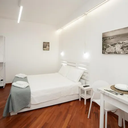 Appartement Due Metri Sopra Al Mare *